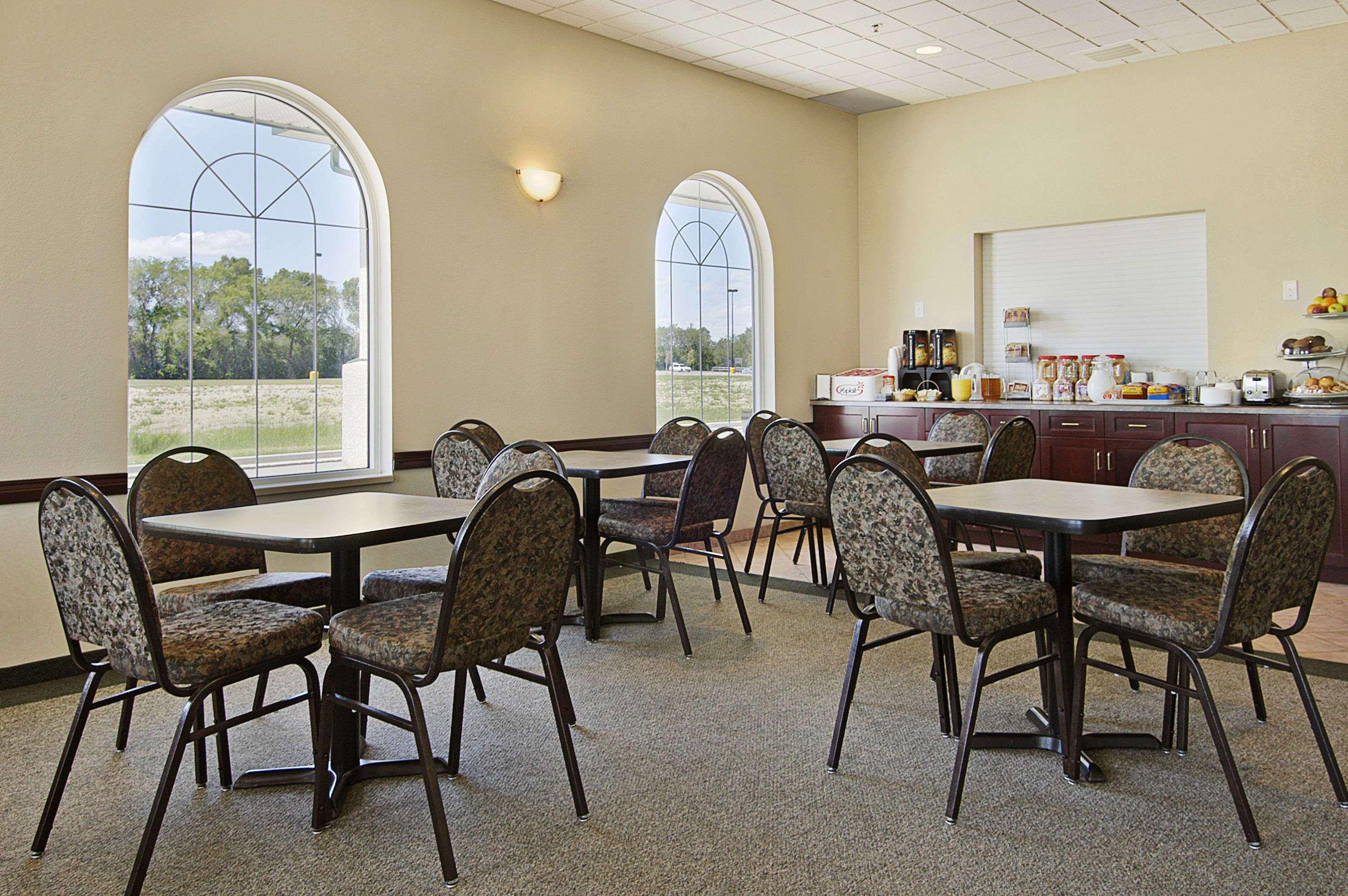 Days Inn & Suites By Wyndham Winkler Restaurante foto